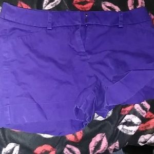 CUTE PURPLE SHORT-SHORTS